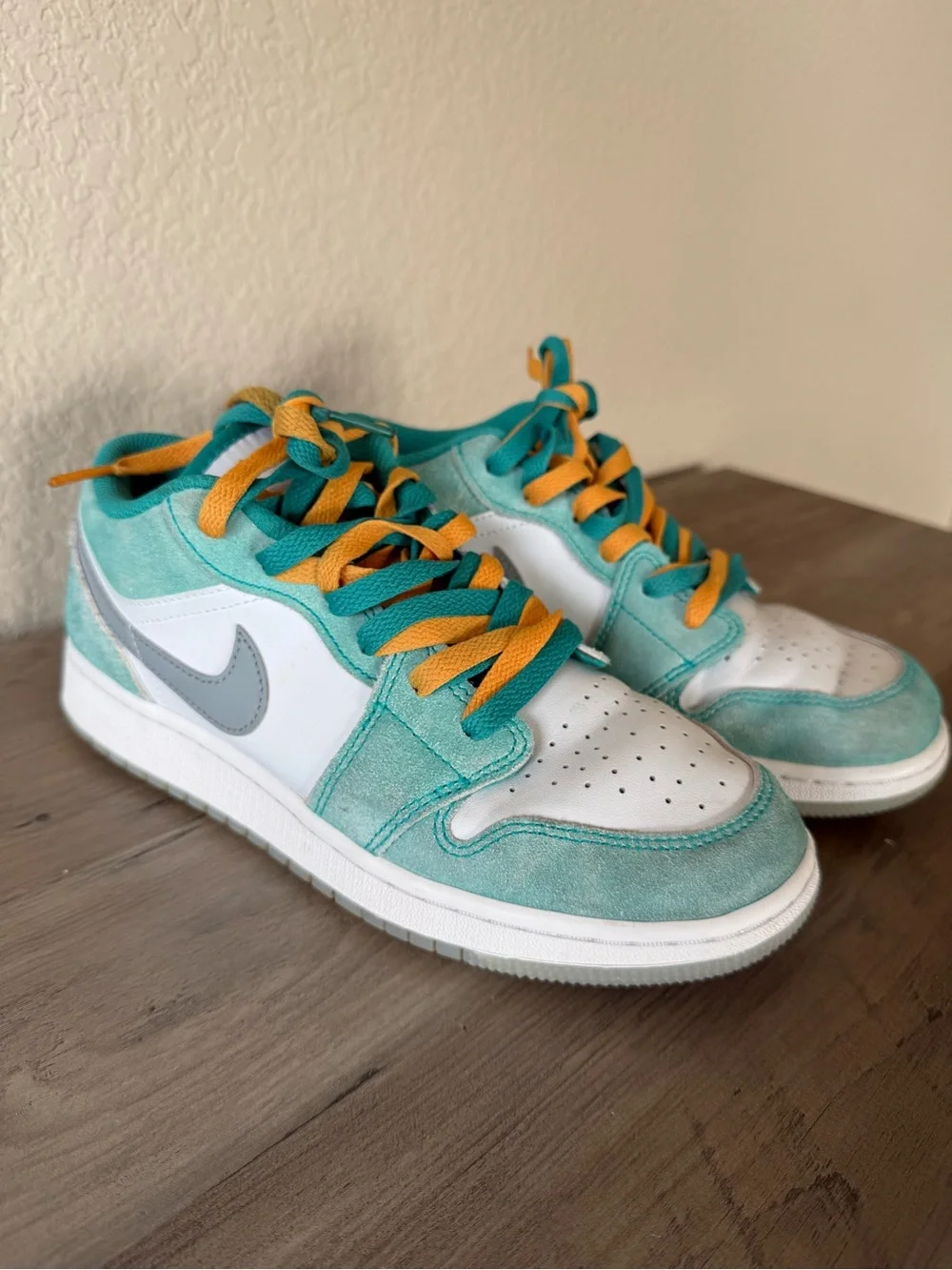 Nike Dunk Low Turquoise White Size 6.5Y